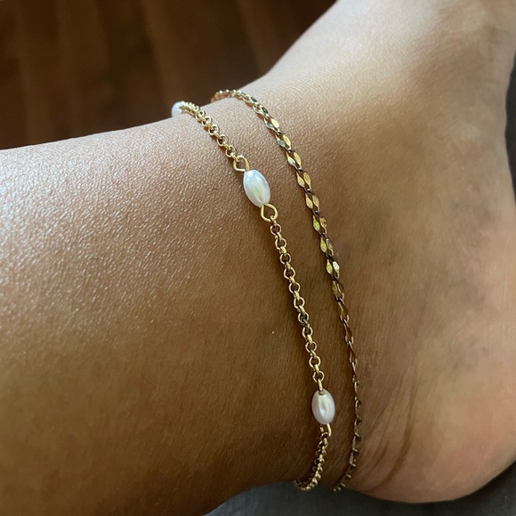 Elegant Gold and Pearl Anklet Set - Picture 1 of 4
